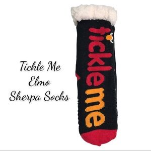 NWT Sesame Street Tickle Me Elmo Sherpa Socks